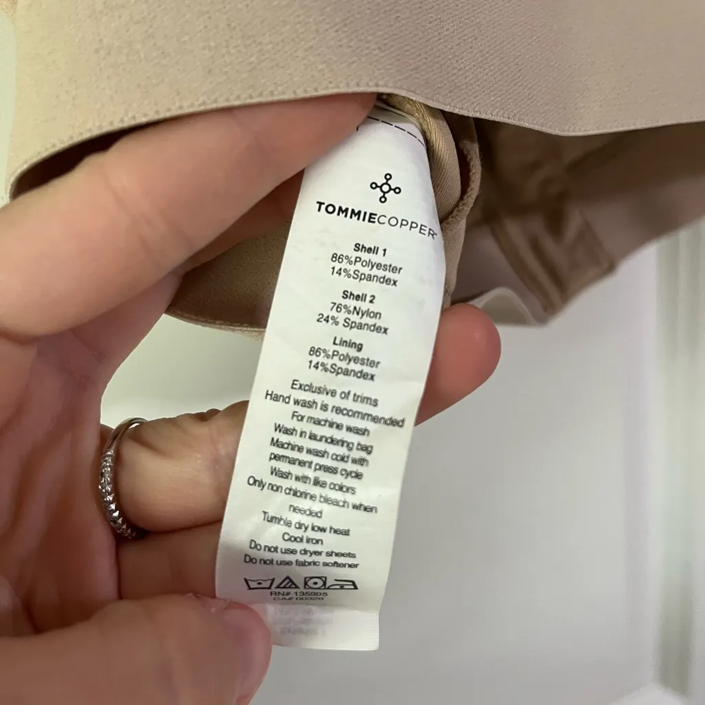 Tommie Copper Shoulder Support Bra with Front Zipper - Image 10