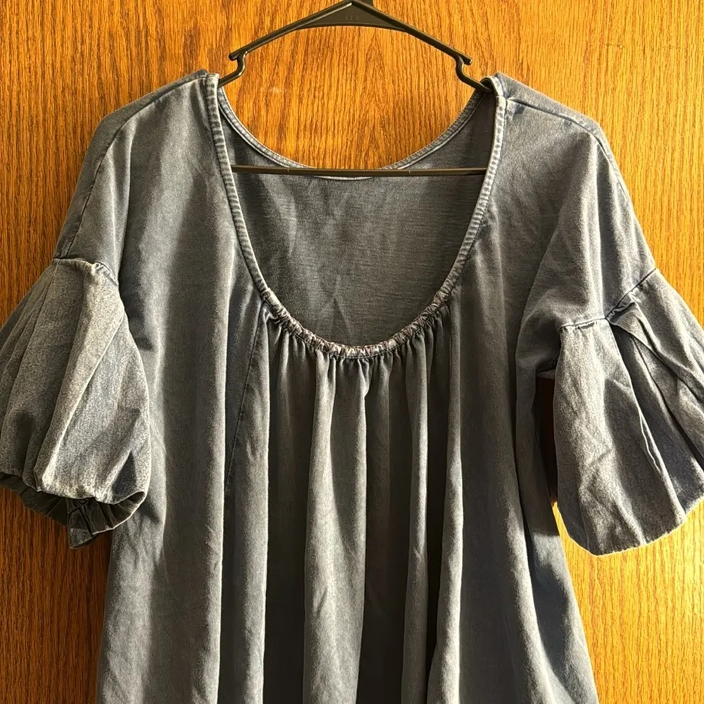 Frye Blue Flowy Bell Sleeves Blue Blouse Size Large EUC #1059-OAK - Image 7