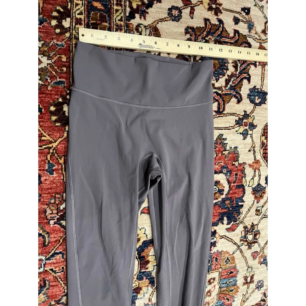 Lululemon Magnum Awakening Tight Taryn Toomey Collection Rare Leggings Size 4 - Image 4