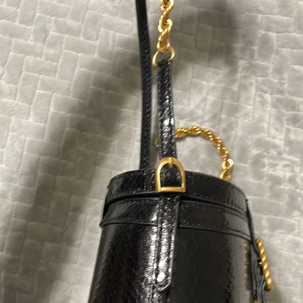 ZARA  Oval Box Crossbody Chain - Image 14