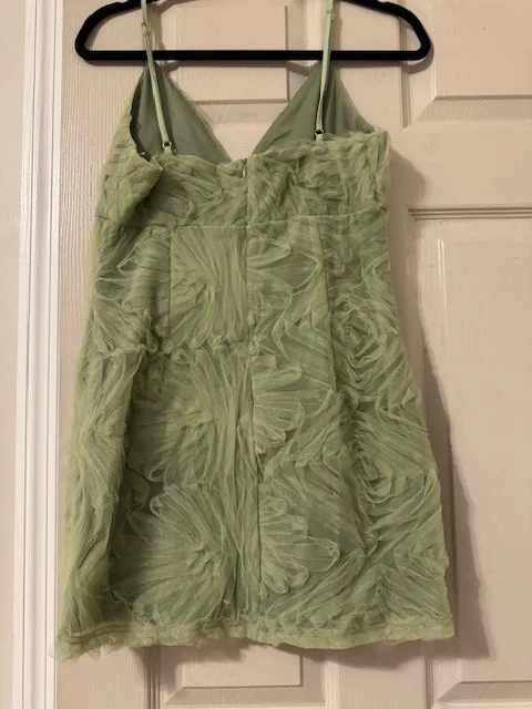 Le Lis Green Mini Dress PROM - Image 2