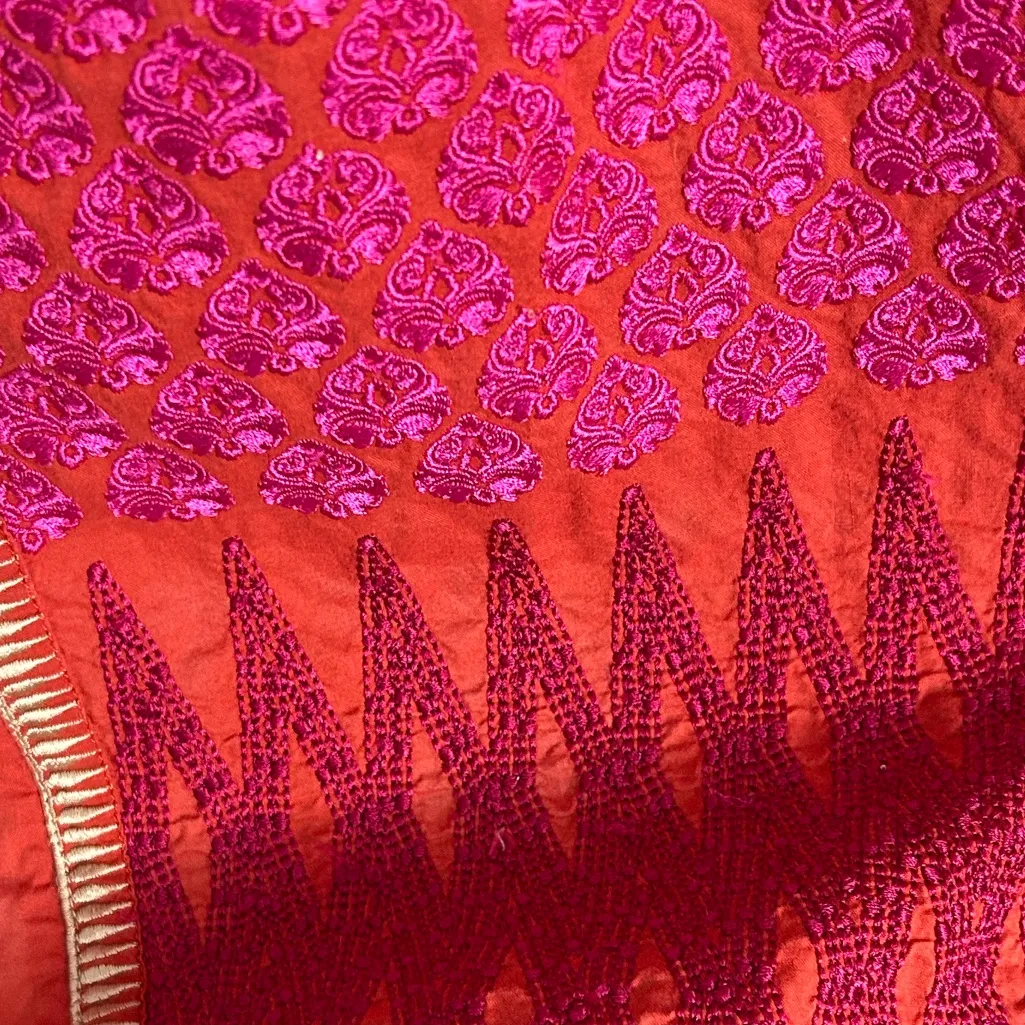 Khaadi Pret Embroidered Pakistani Kurta in Shades of Red, Pink, Orange, size 14 Red - Image 7