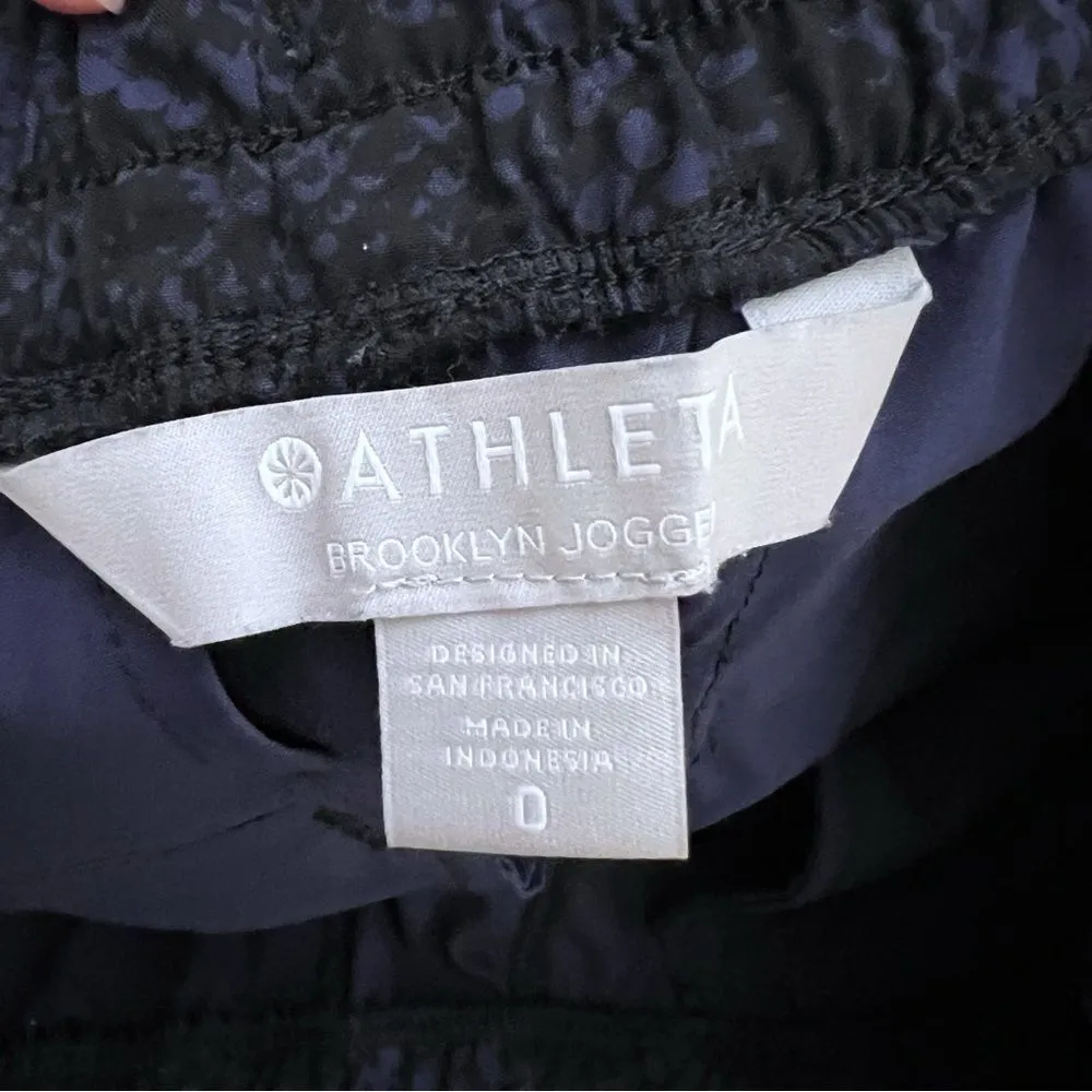 Athleta SIZE 0 Brooklyn Jogger Pants Navy Black Python Snake Print Women's - Image 6