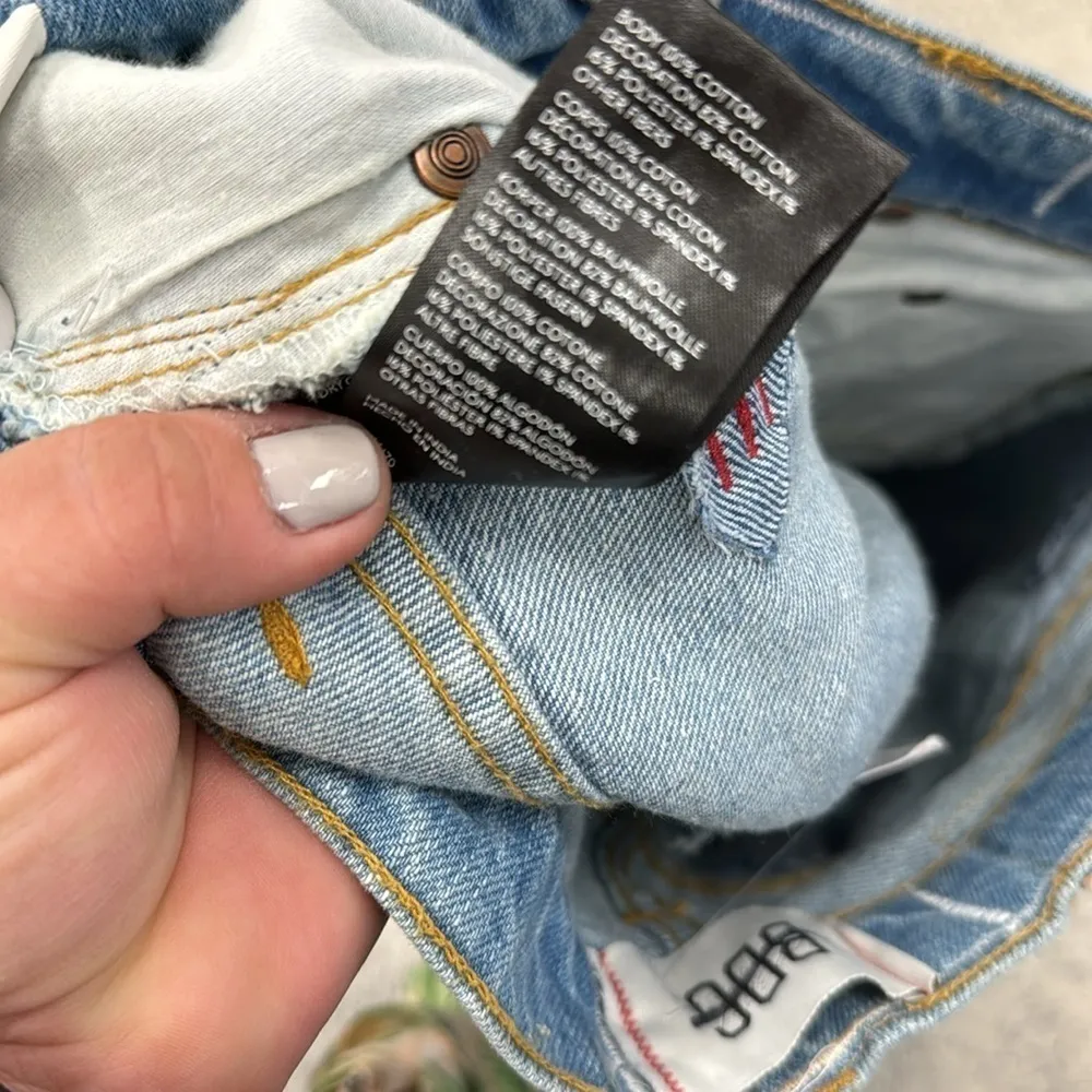 BDG jeans patchwork raw hem size 24 urban outfitters NEW crochet - Image 9