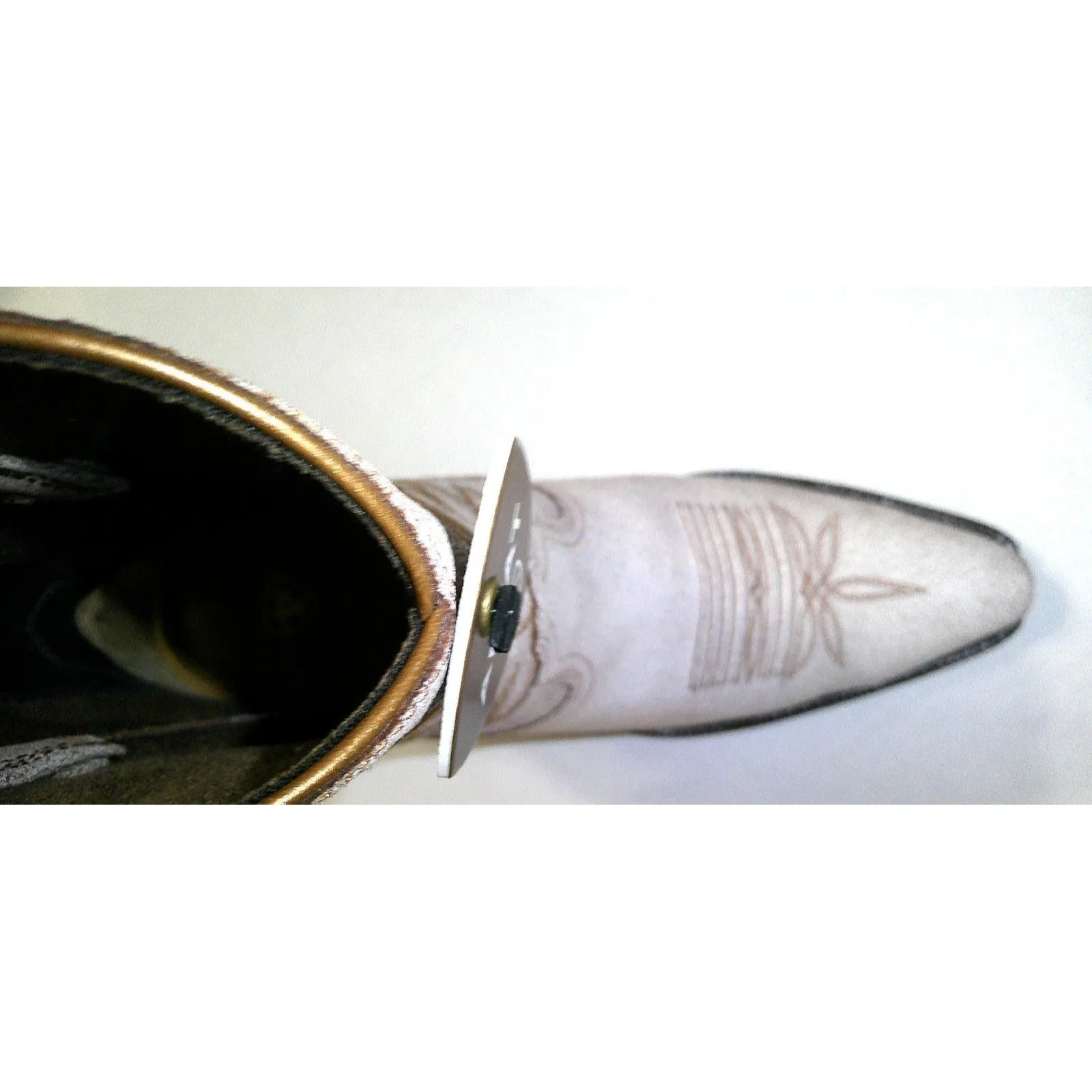 New NWT Womens 7.5 Ariat Goldie Boot Western Distressed White Leather Short - Image 9