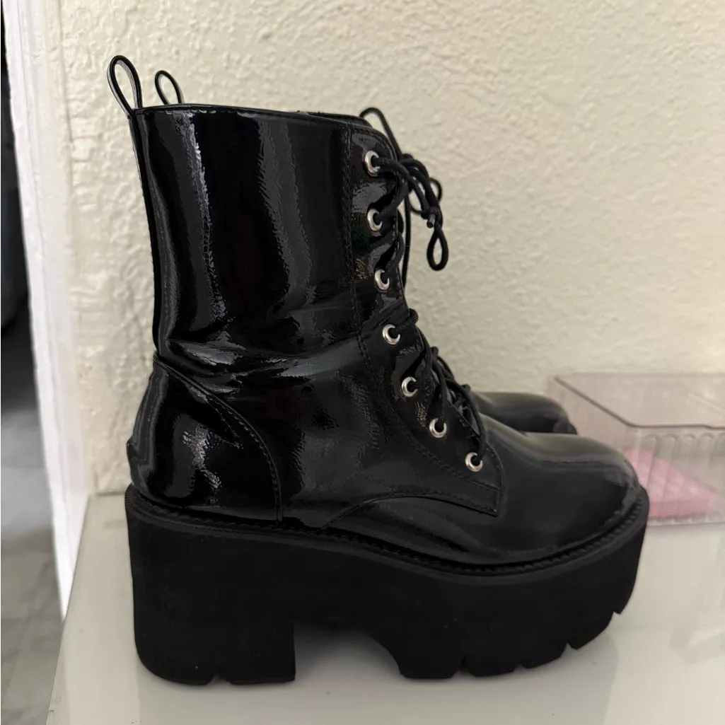 SHEIN Glossy Black Ankle Booties - Image 5