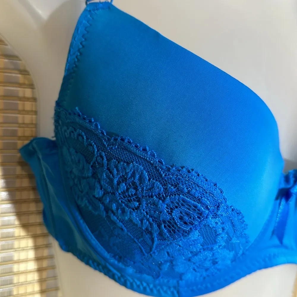 Fude Bright Blue Underwire Lightly Padded Bra New With Tags 36DD Size undefined - Image 5