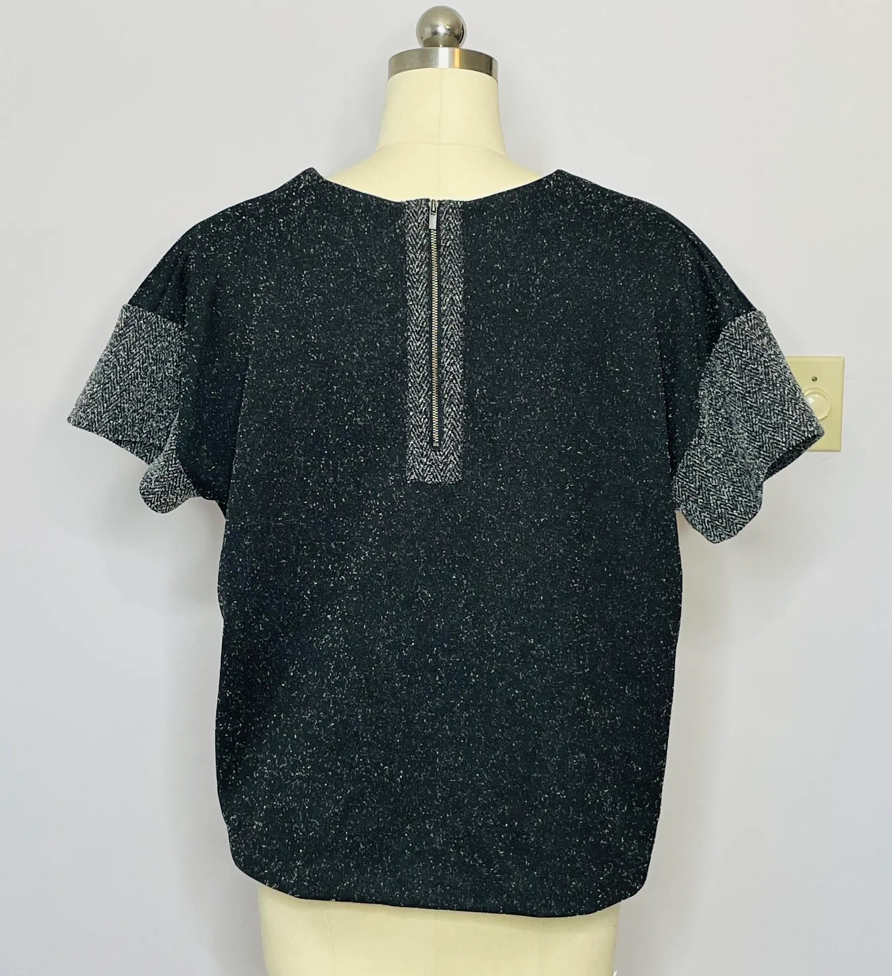 Herringbone Sequin-pocket Top - Image 5