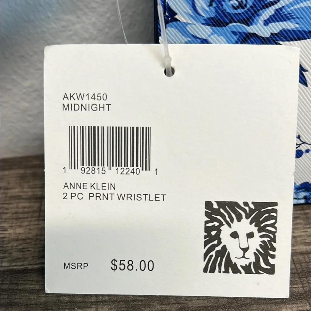 Anne Klein Blue and White Floral Wristlet ✨ - Image 3