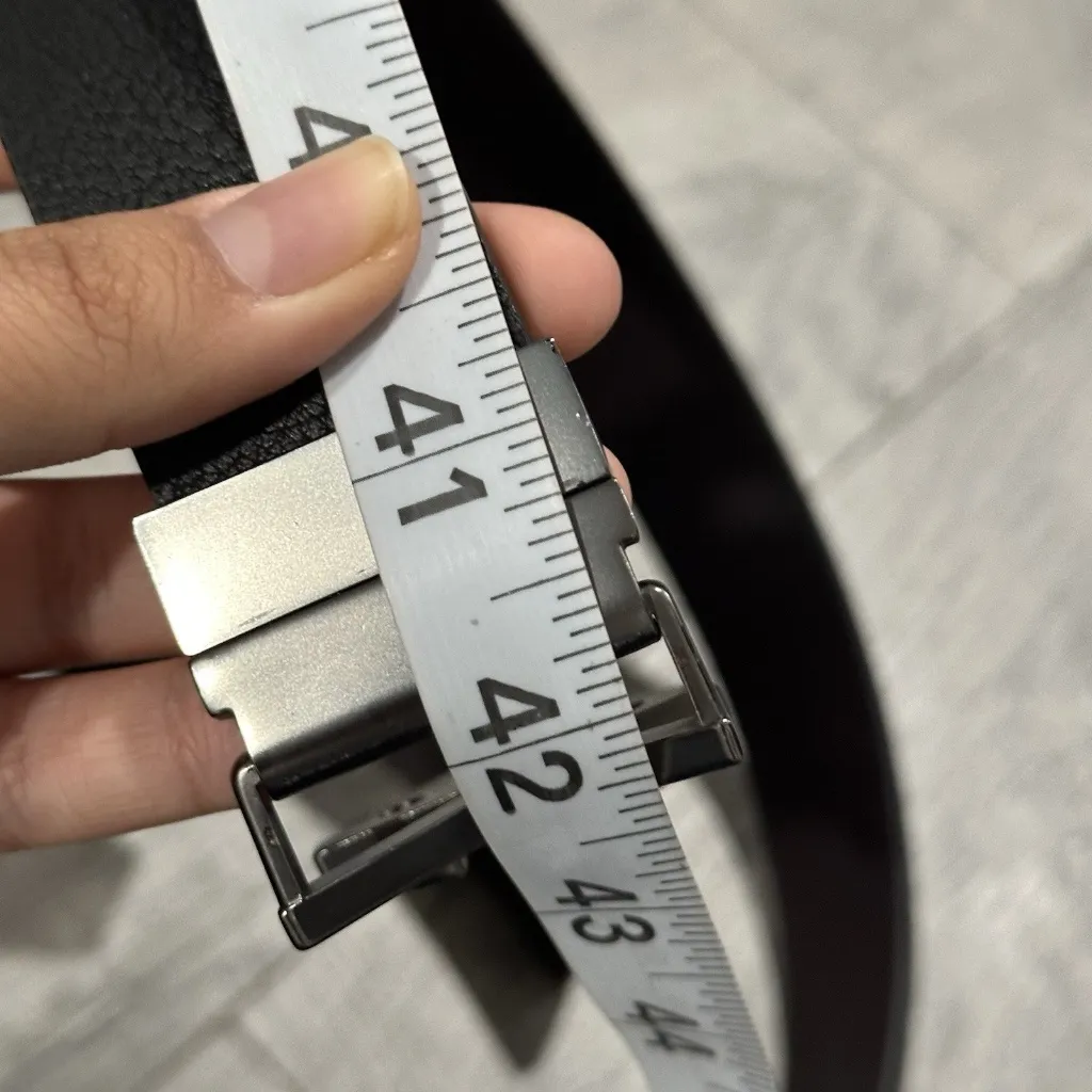 Calvin Klein Women's Belt 42 Inch black elegant chic logo silver leather - Image 8