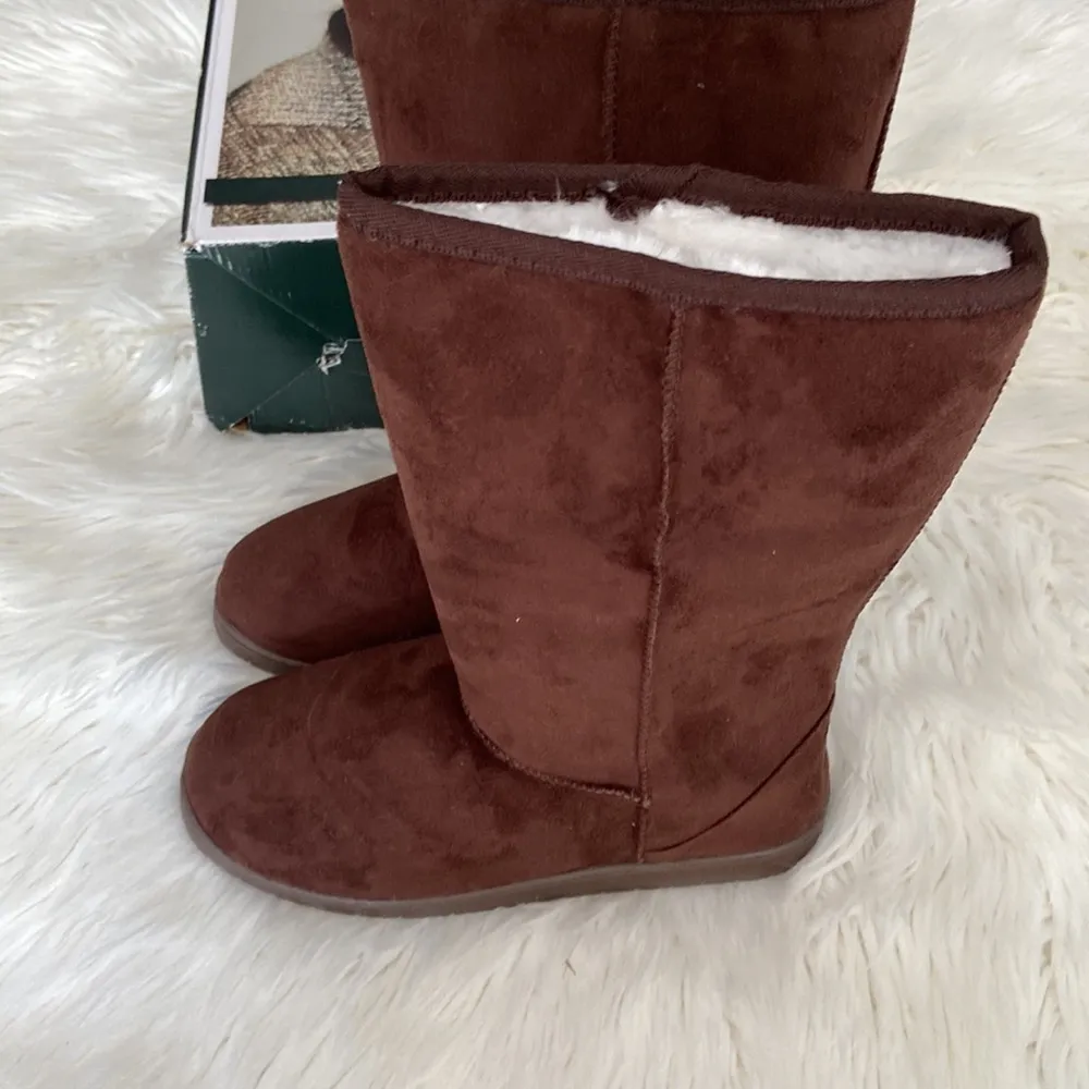 DAWGS brand new boots in the box so soft and warm brown color Size 8 - Image 7
