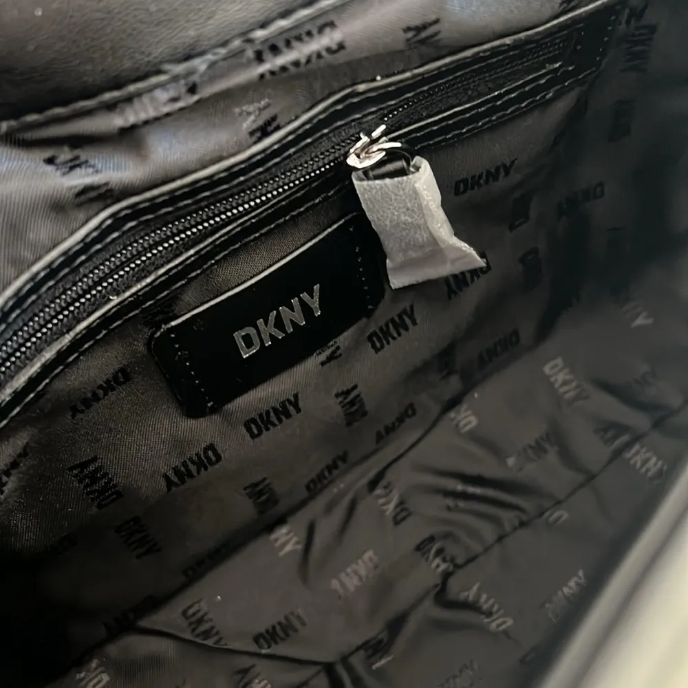 DKNY Lexington Park Shoulder Bag in Black/Silver Detail New w/Tag - Image 11