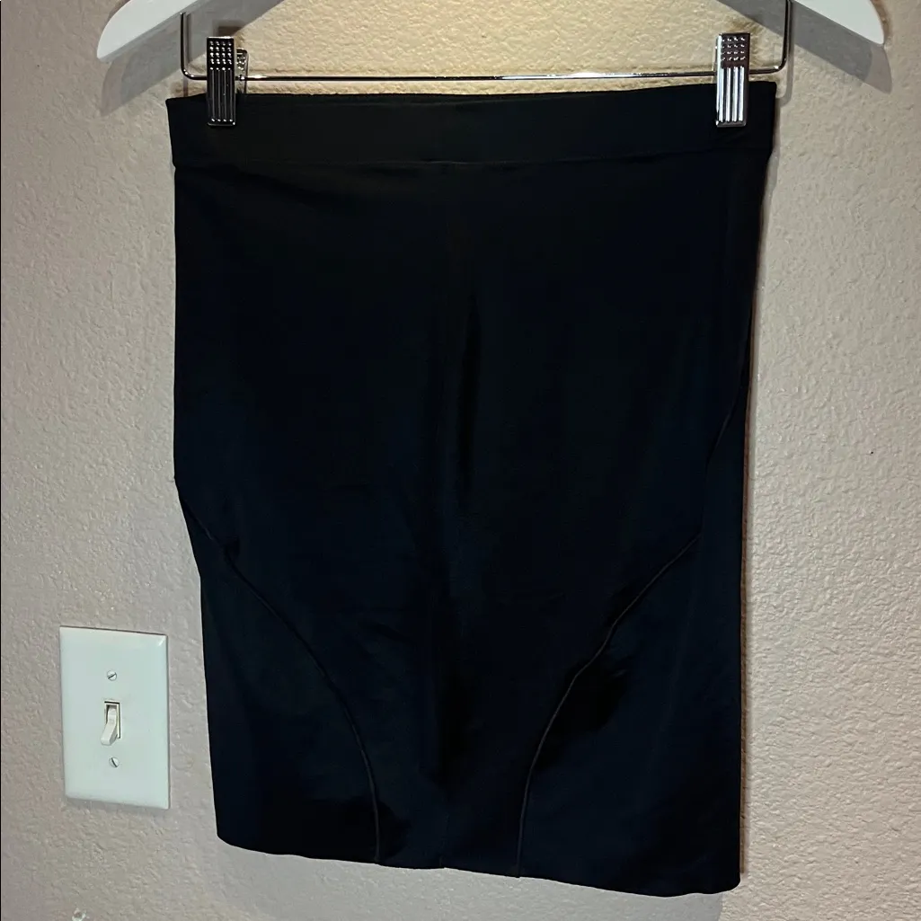 Spanx Women’s Slip Shapewear Skirt size Large Black - Image 4