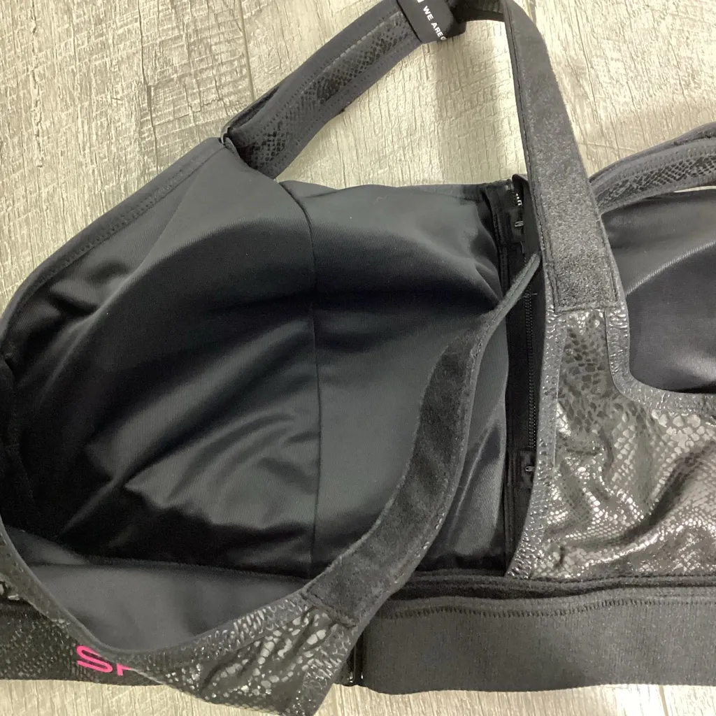 Shefit Ultimate Sports Bra Phantom Snakeskin Limited Edition Size 6Luxe NWT Black - Image 8