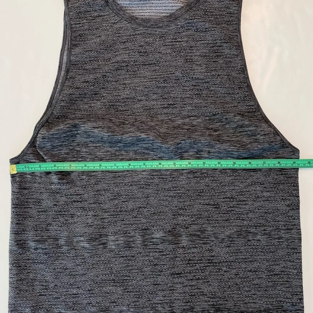 Saucony Seamless Stretch Muscle Tank Top Grey Charcoal Spacedye Breathable Large - Image 5