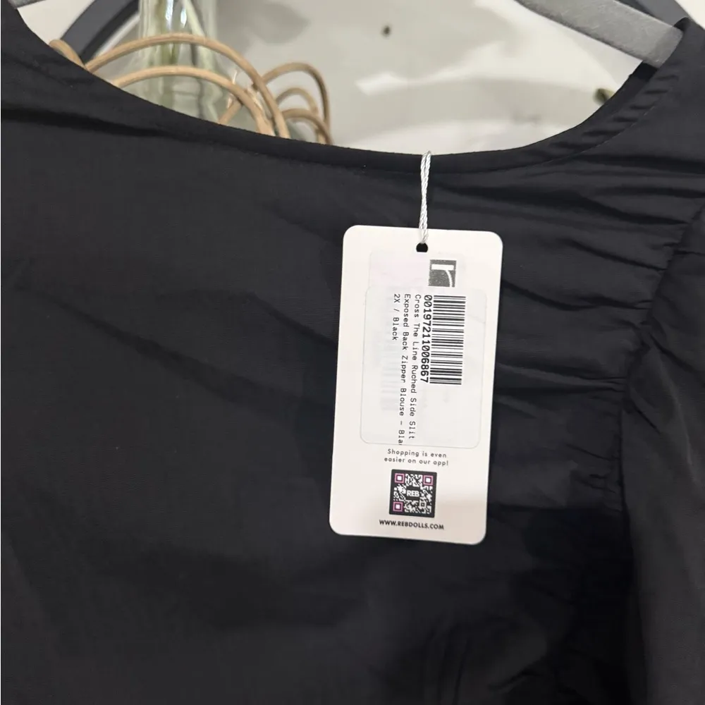 Rebdolls  Black Ruched Blouse plus size 2x - Image 4