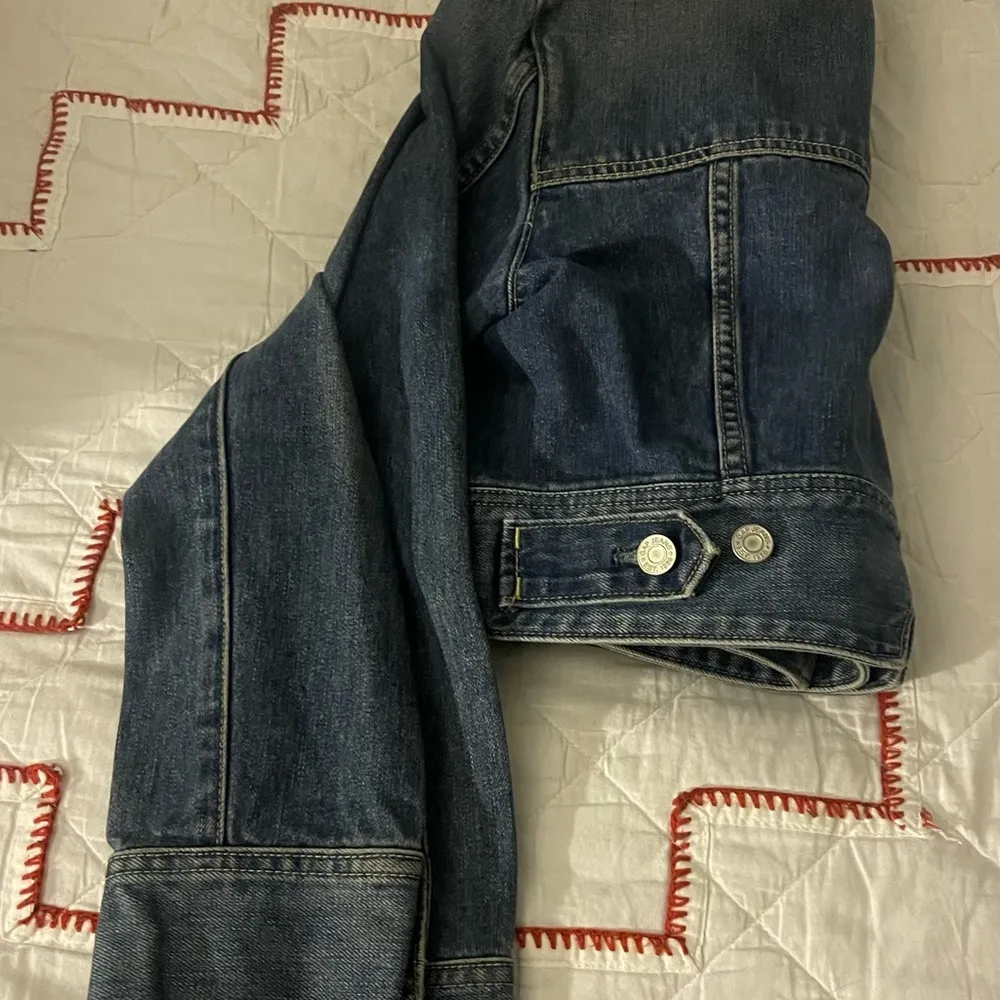 EXPRESS Cropped Jean jacket - Image 8
