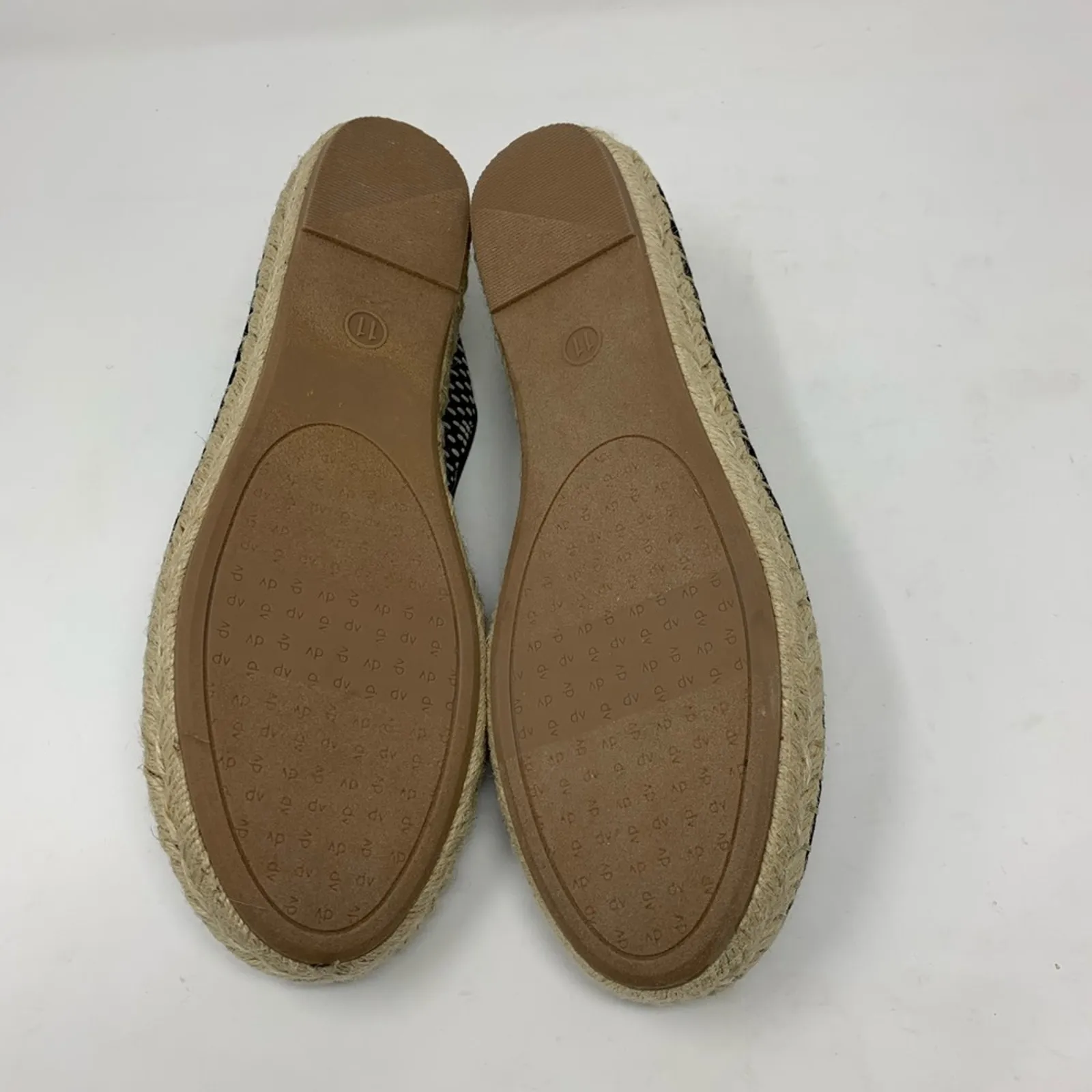 DV Target Black White Tribal Woven Espadrilles 11 - Image 7
