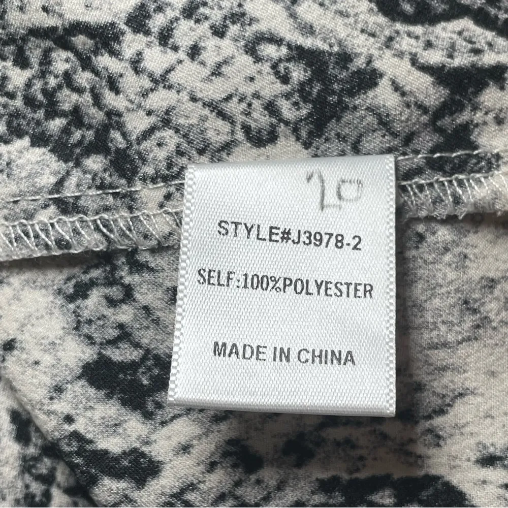 Jodifl Snakeskin Print Black Gray Cami Tank Scalloped Neckline Medium Reputation - Image 7