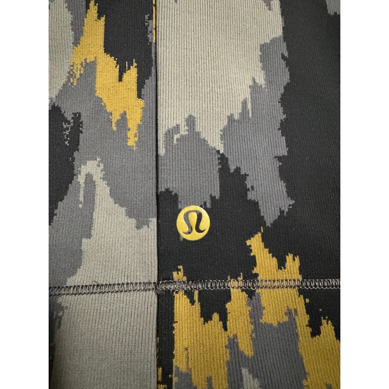 Lululemon Take The Moment Cropped Tank x Robert Geller in Size L/XL in Camo Size L - Image 7