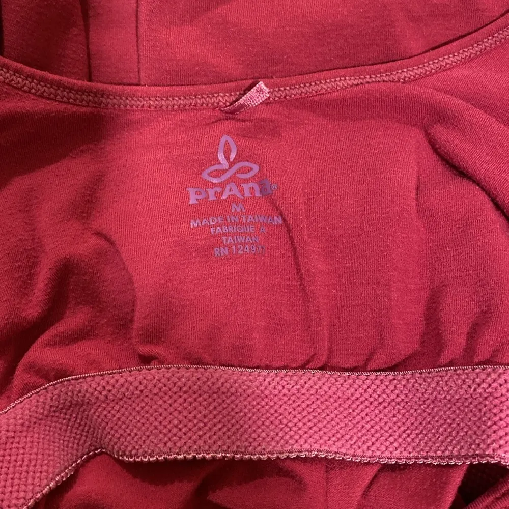 Prana Yoga Tank Dark pink Size Medium Pull Tie at side hem - Image 5