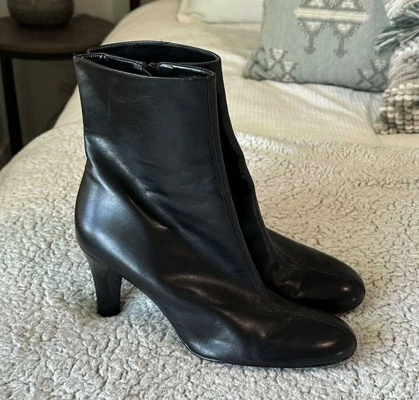 Gianni Bini  Women's 10M Mid Calf Heeled Bootie Smooth Black Leather Ankle Zip - Image 3