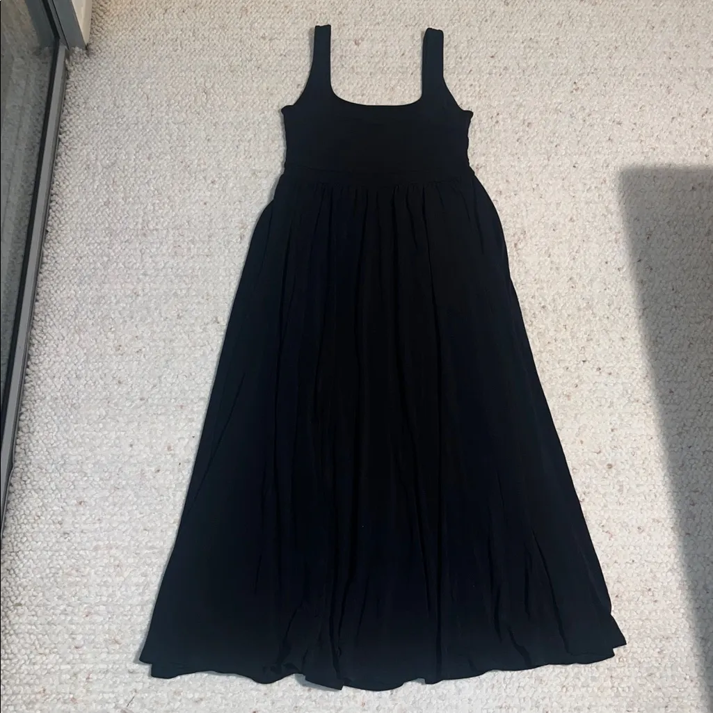 Aritizia Wilfred Market Midi Dress Sleeveless A-Line Relux Jersey Black Small - Image 5