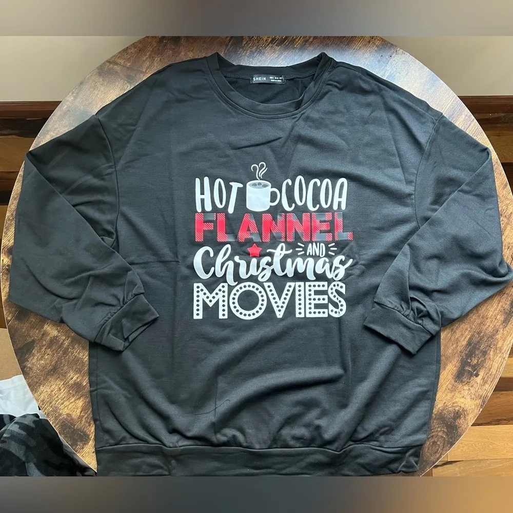 BUNDLE: 1 pullover hoodie woman’s sweatshirt + earrings  Size: S - Image 9