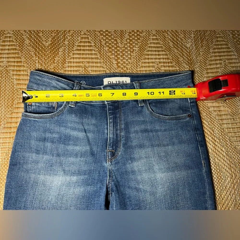 DL1961 Women's LARA Cropped Flare Denim Jeans, Medium Wash, Size 26 - Image 6