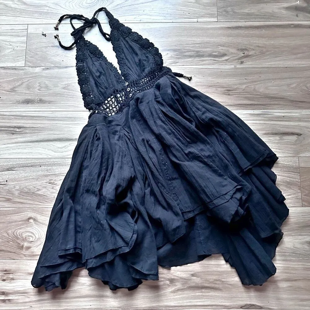 FREE PEOPLE | NWT Show Off Crochet Mini Dress Halter Open Tie Back  | Size XS - Image 3