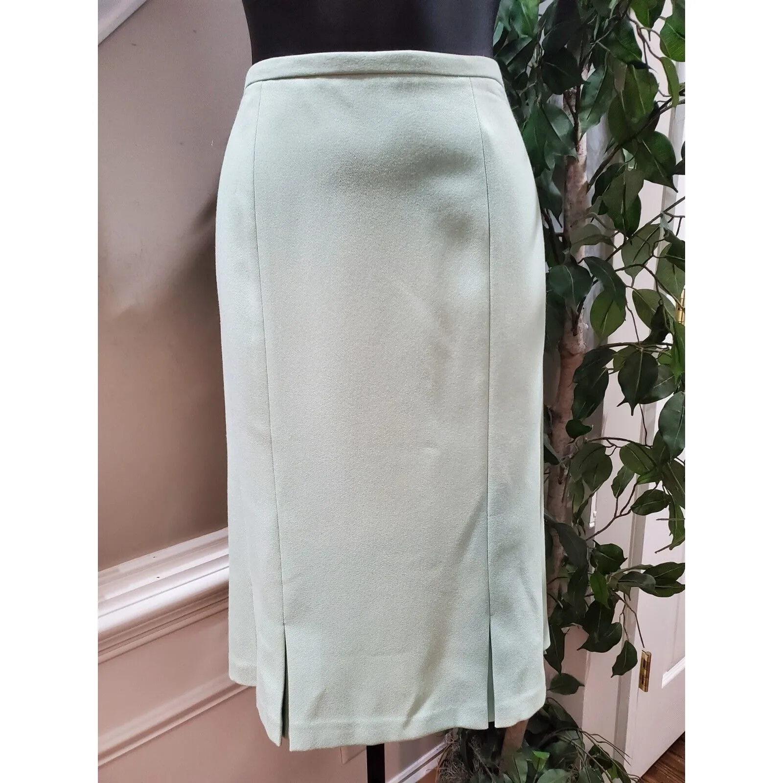 Sag Harbor Women's Polyester Single Breasted Jacket & Long Skirt 2 Pc's Suit 16P - Image 3