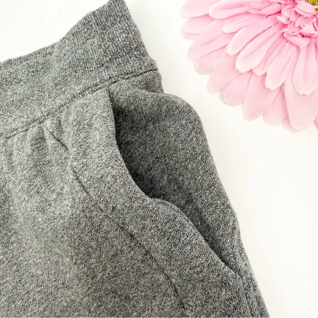 Lululemon Scuba Jogger Sweatpants High Rise  
Heathered Speckled Black Grey - Image 10