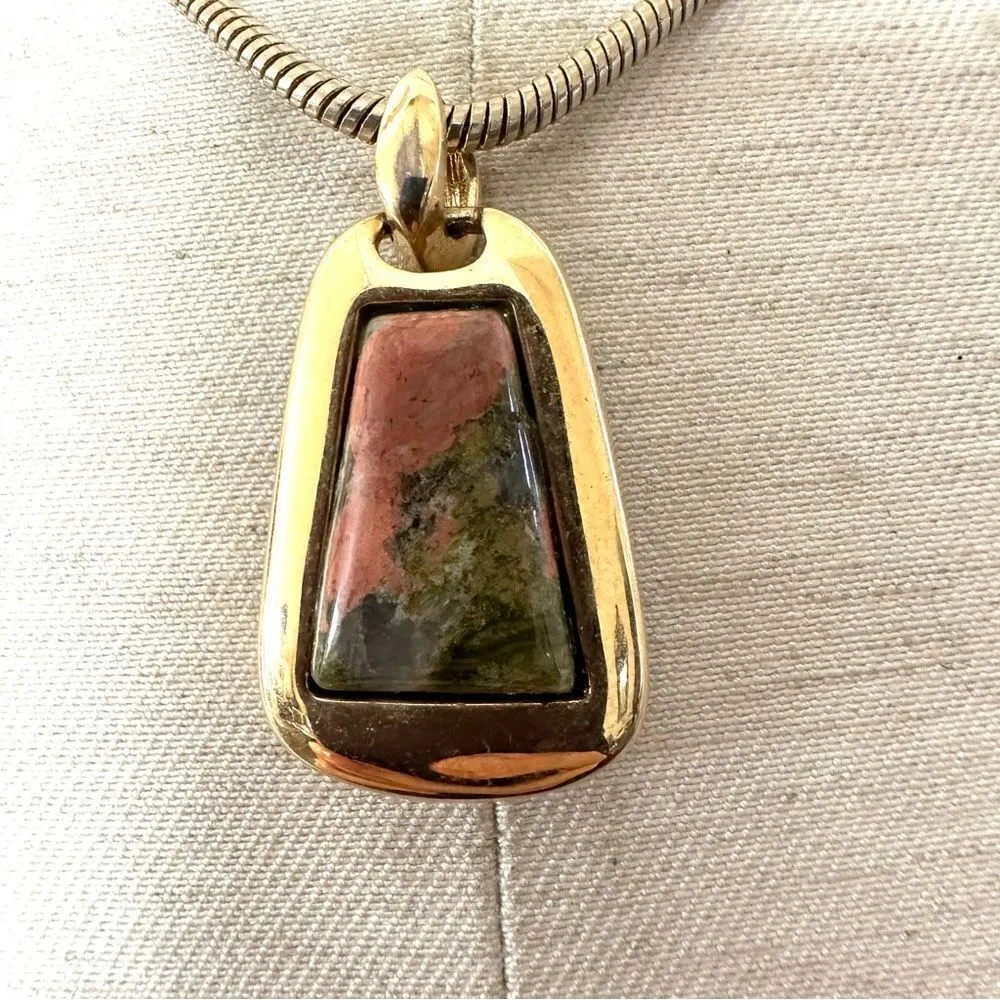 Roman unakite gold tone necklace and earrings set - Image 6