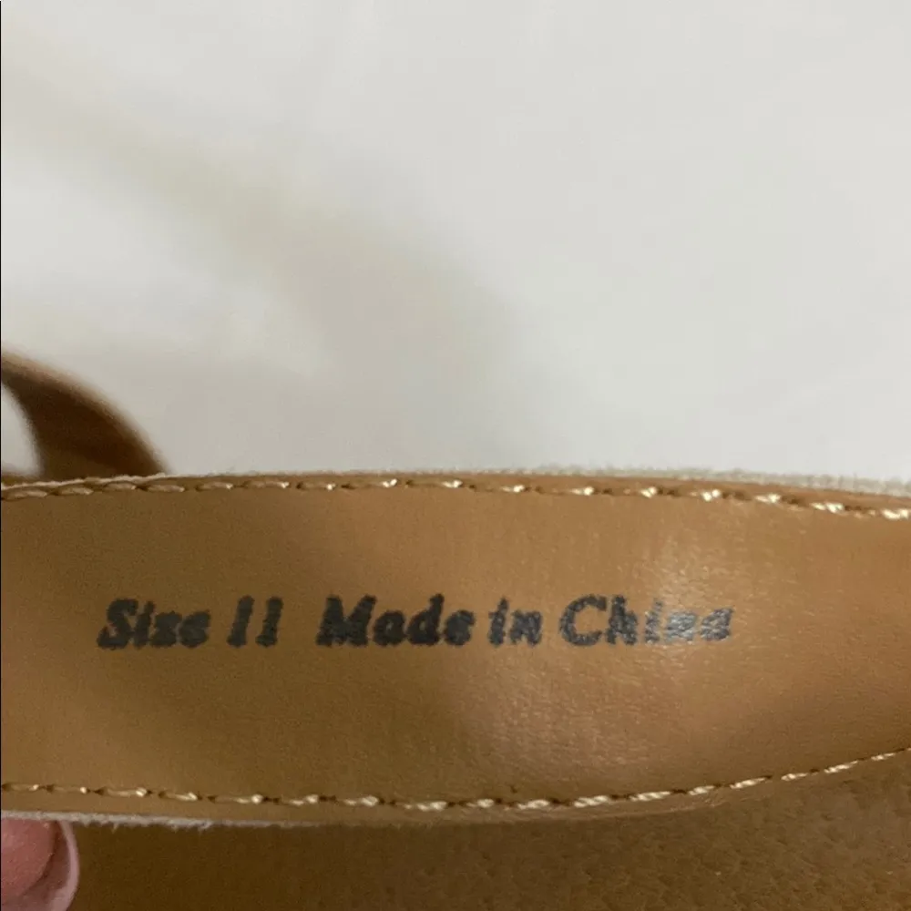Dv8 by dolce vita Elegant Cream Wedge Sandals like new size 11 - Image 7