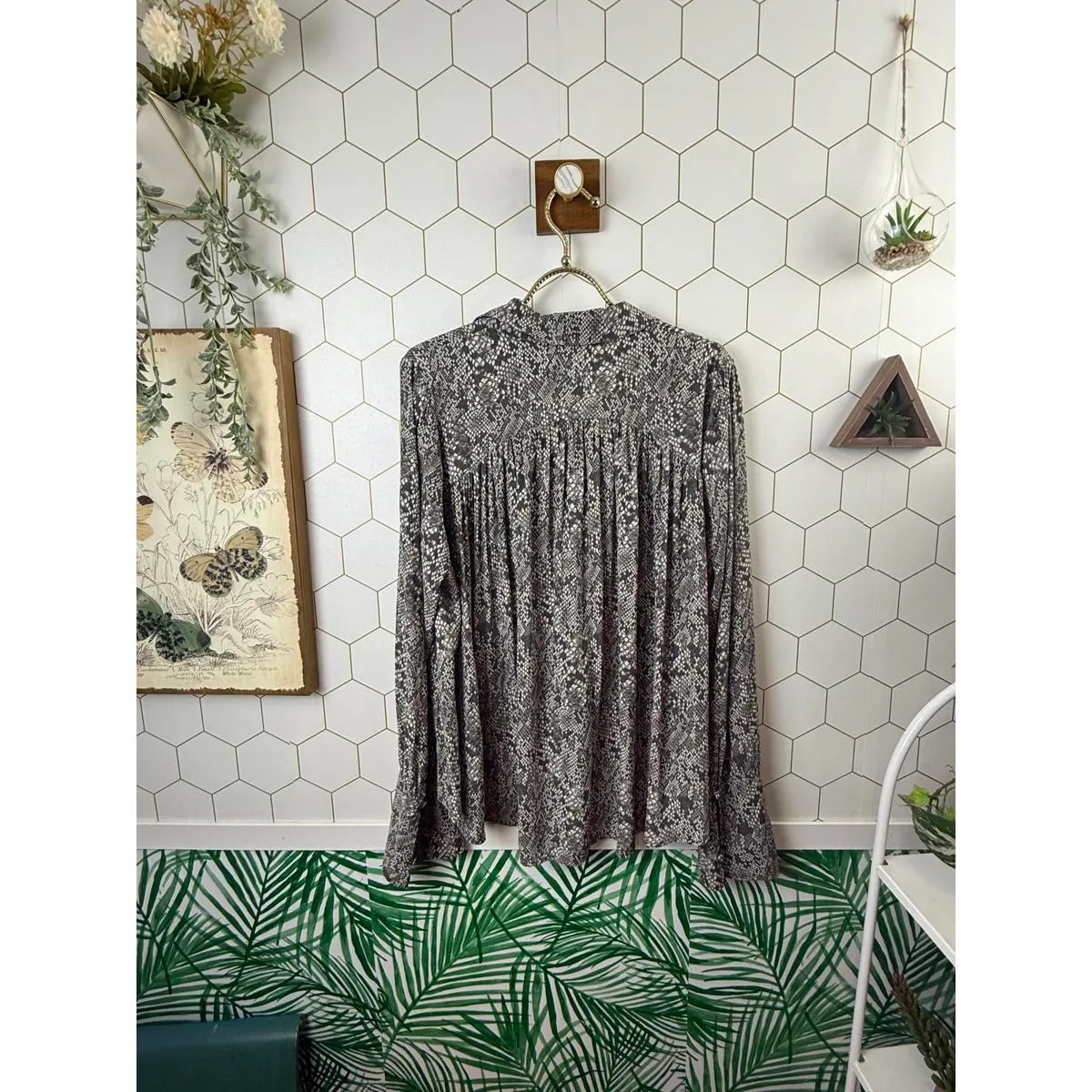 Free People Modern Muse Black Snakeskin Oversized High Low Top - Size- Medium - Image 4