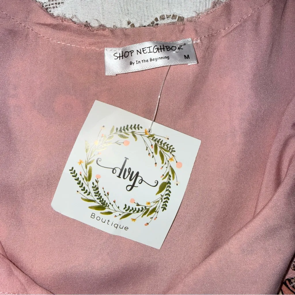 SHOP NEIGHBOR BOHO Babydoll Paisley Tiered Sleeveless Mini Dress sized Medium Pink - Image 8