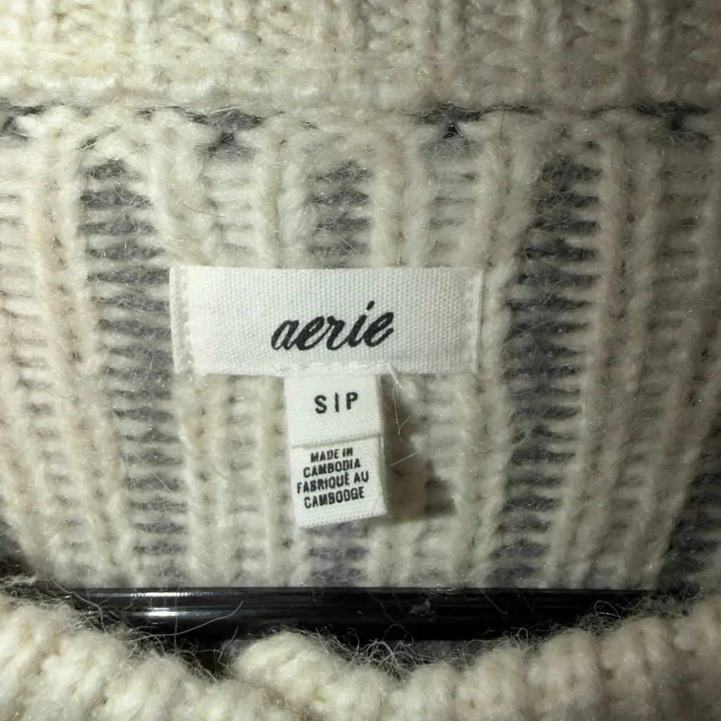 Aerie Chunky Knit Cardigan Size Small Fair Isle Button Front Cozy Sweater - Image 3