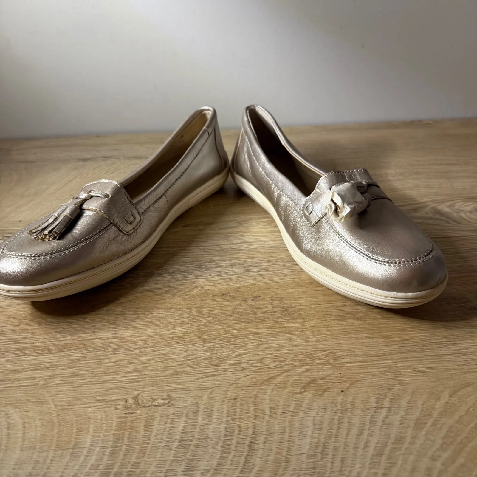 Easy Spirit Stingray Champagne Gold Tassel Loafers Metallic Driving Shoes 8 - Image 6