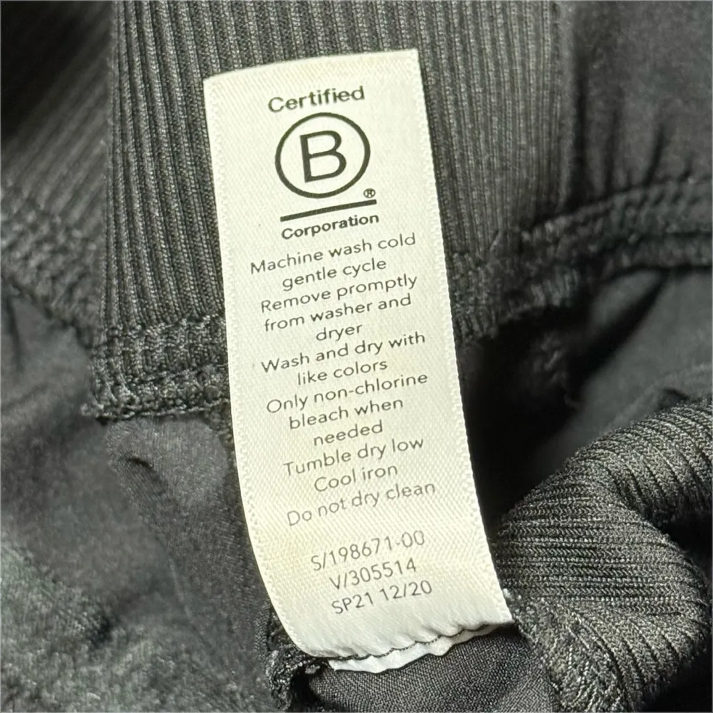 Athleta Brooklyn Mid Rise Ankle Pants Black Size 4 Travel Work Comfy Lightweight - Image 9