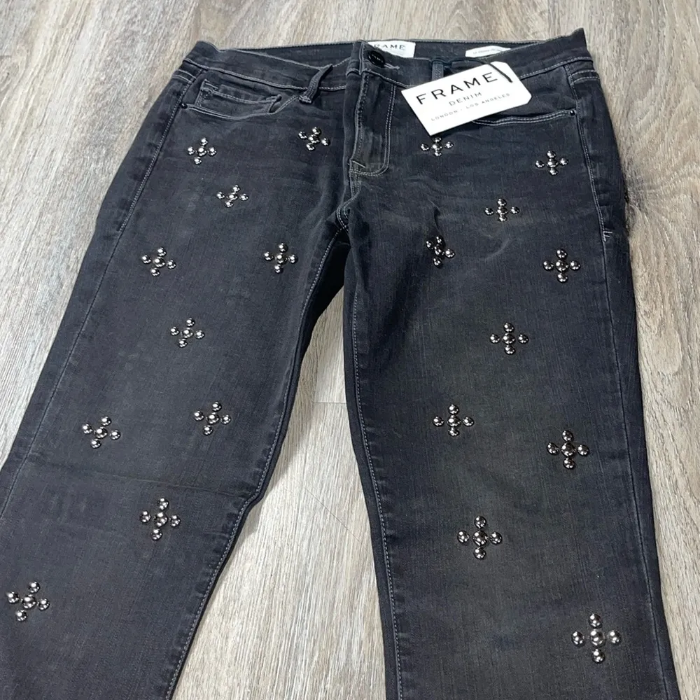 Frame Le Skinny Double Raw Edge Jeans in Carlton Studs Size 30 - Image 9