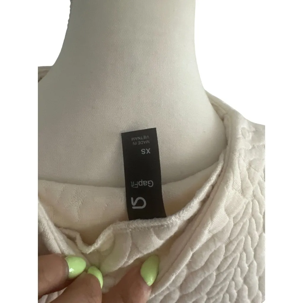 GAP Fit Cream Mockneck Long Sleeve Top Size XS - Image 4