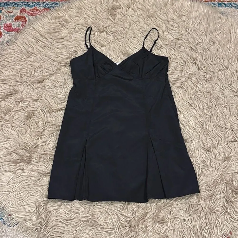 Open Edit Taffeta Pleated Sleeveless Minidress in Black size medium - Image 2