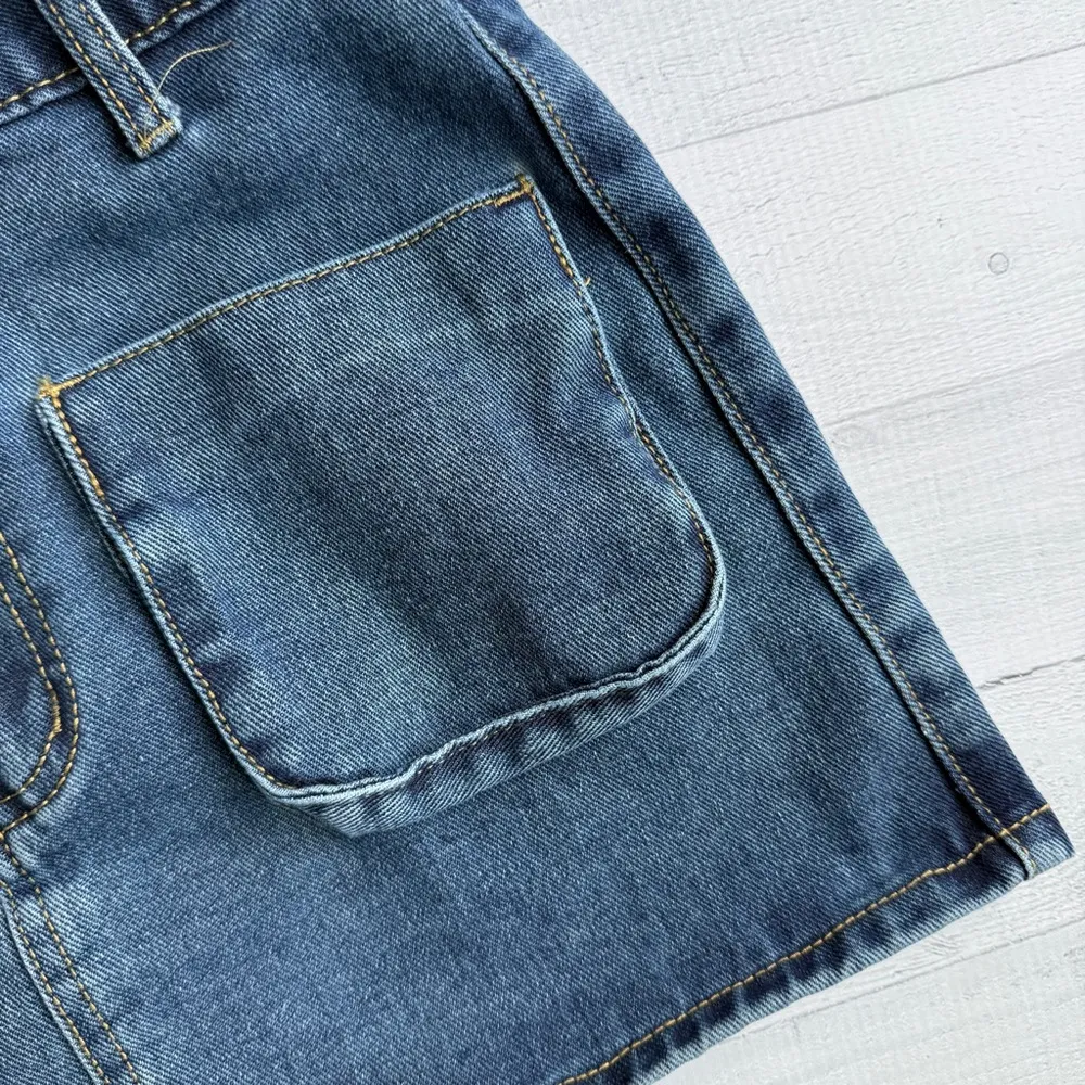 Pretty Little Thing Indigo Vintage Wash Cargo Pocket Front Denim Mini Skirt US 2 - Image 6