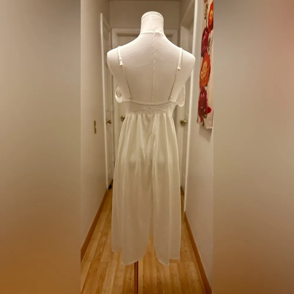 Lace white slip sz M Size M - Image 2