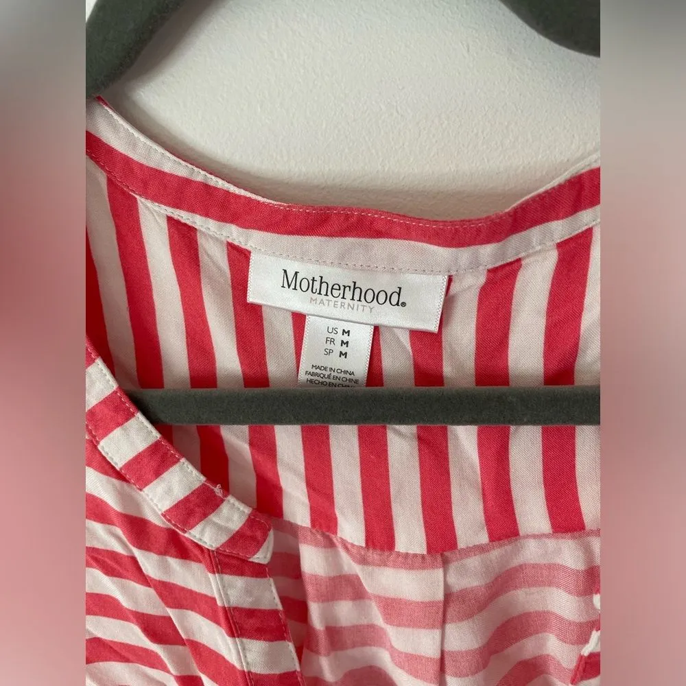 Motherhood maternity 1/4 V-neck button top size medium. - Image 3