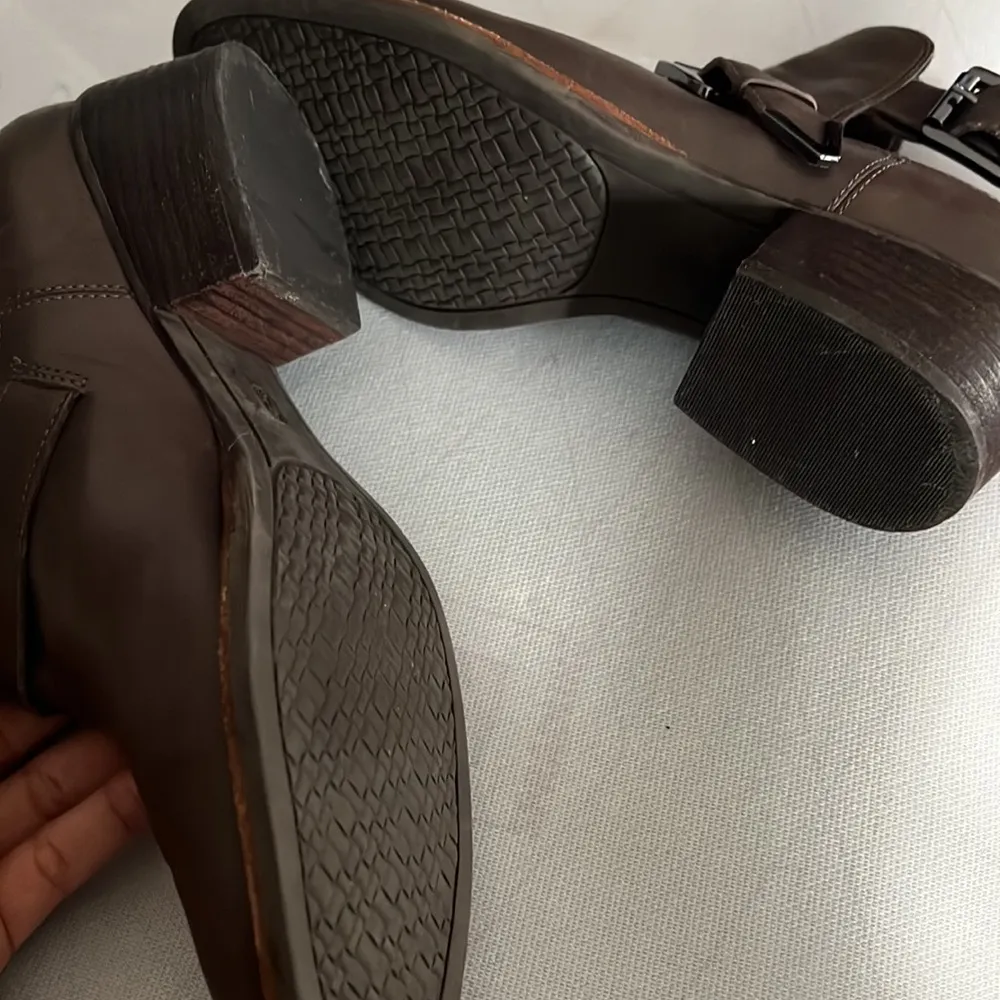 Elliott Lucca Raffaela Brown 8 Cutout Booties - Image 11