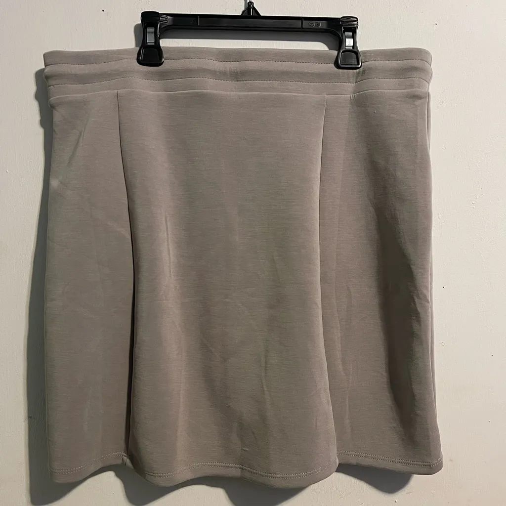 Cable & Gauge Sport Gray‎ Skirt - Image 2