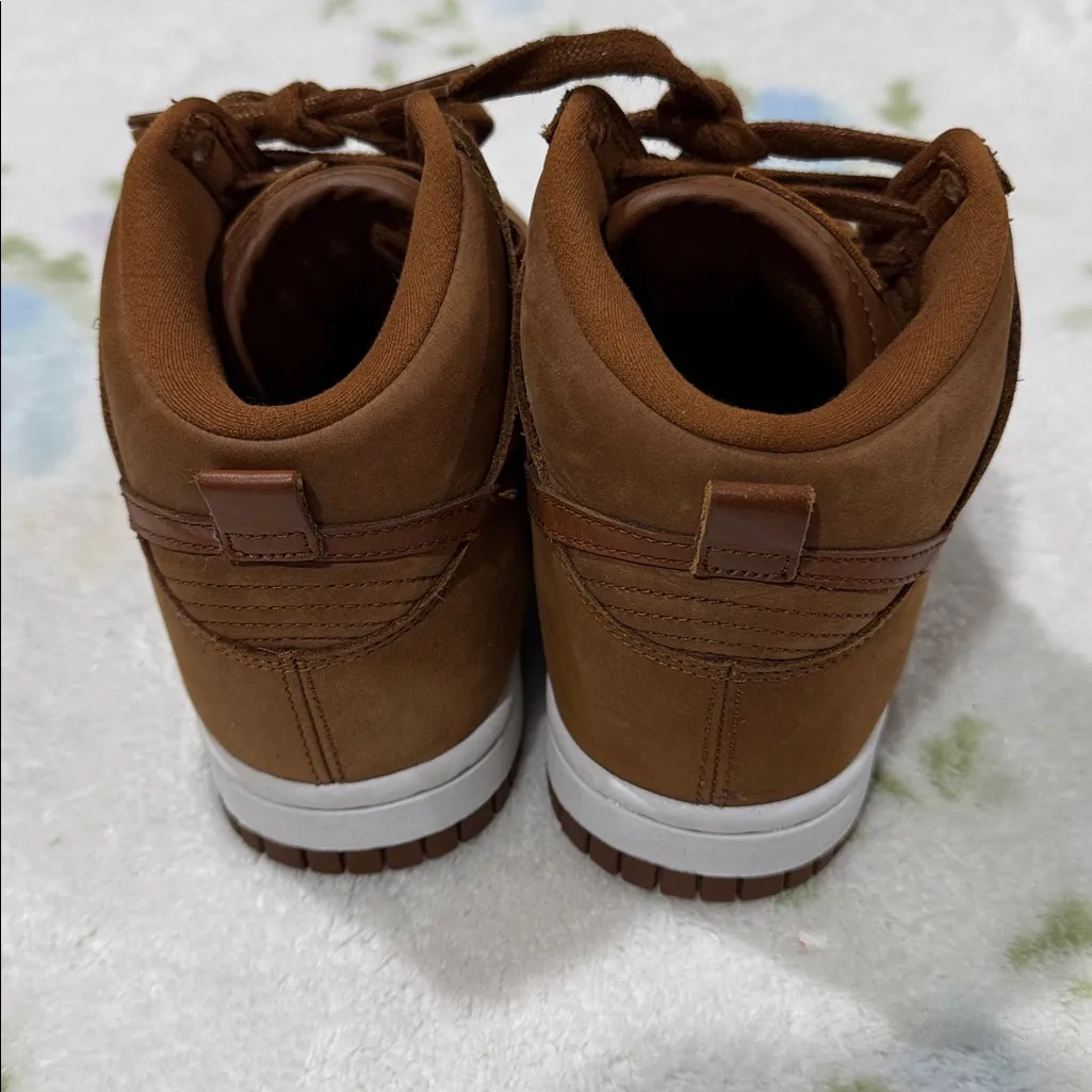 Nike Dunk High Premium - Image 3