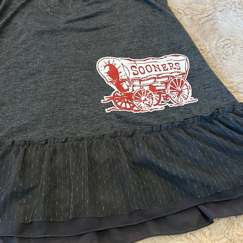 Sooners tunic in size m • Oklahoma Sooners OU Gray Size M - Image 2