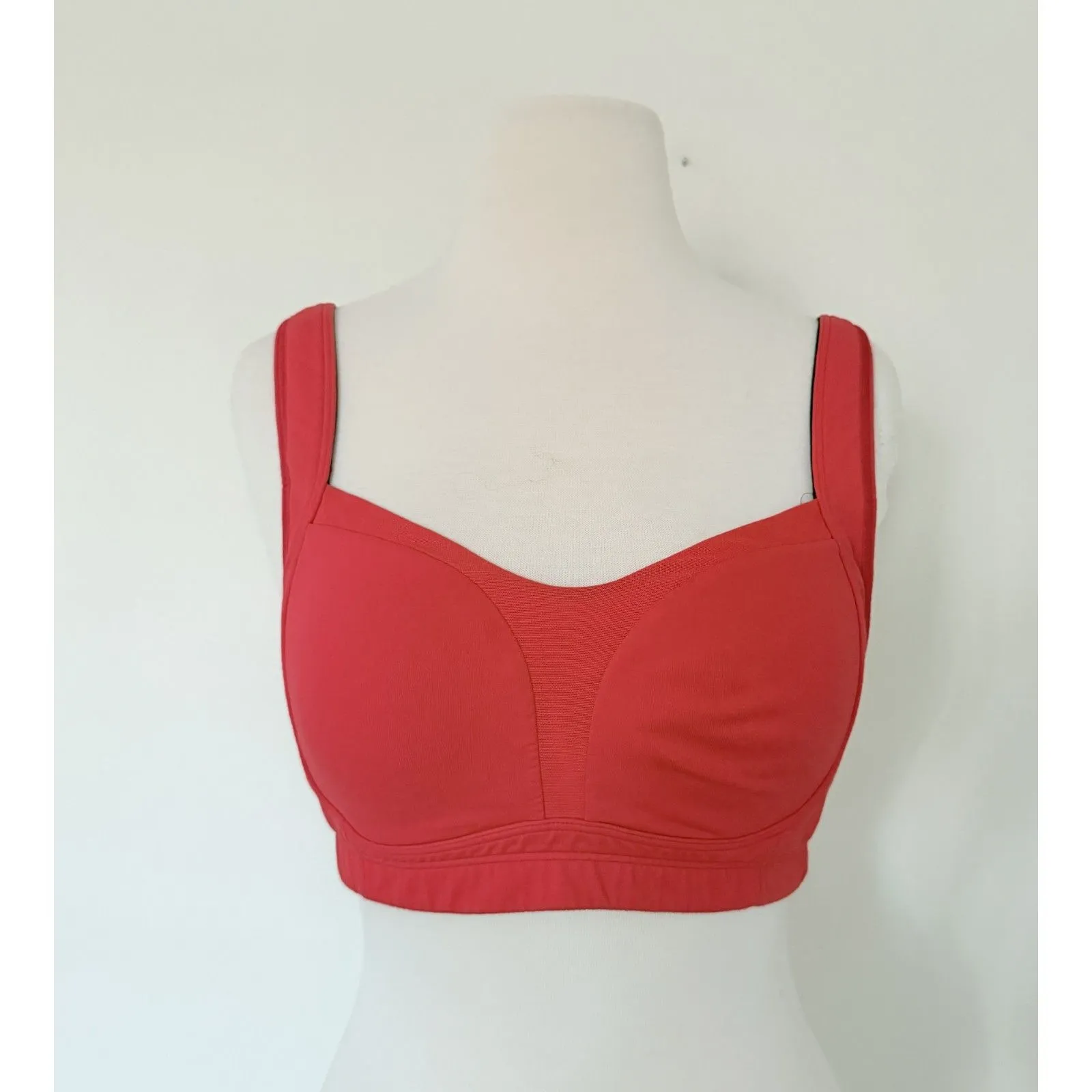 Lululemon Ta Ta Tamer II Love Red High Support Adjustable Running Sports Bra 36C - Image 2